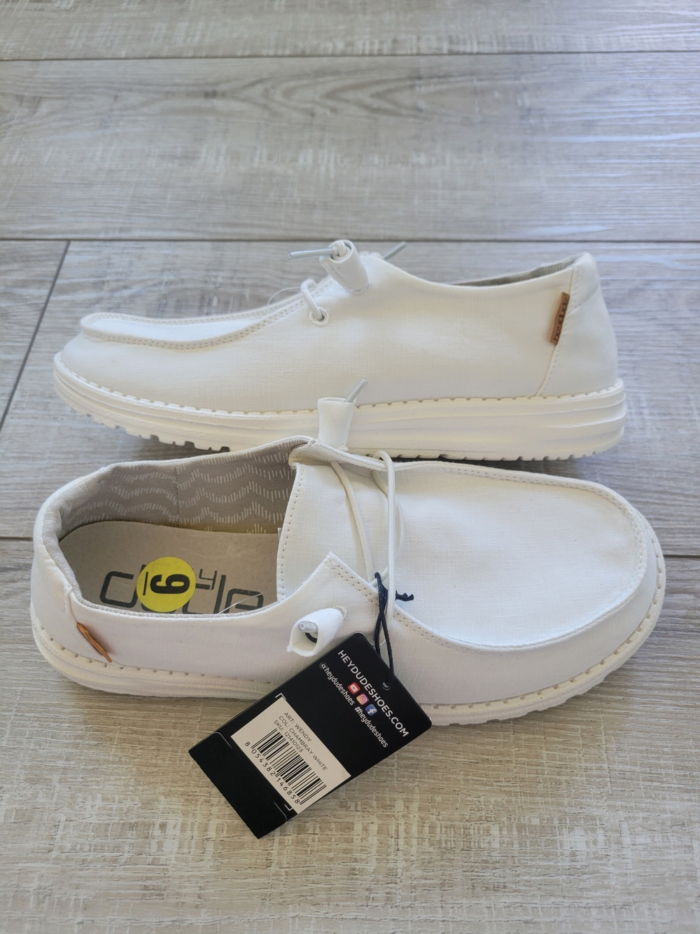 New Hey Dude Slip On Shoes Size 9